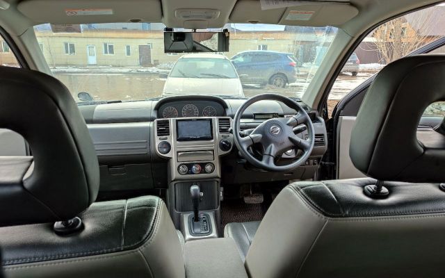 NISSAN X-TRAIL - image 2