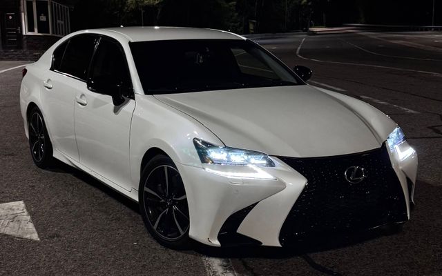 Lexus GS250 F Sport - image 1