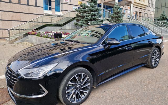 HYUNDAI SONATA - image 1