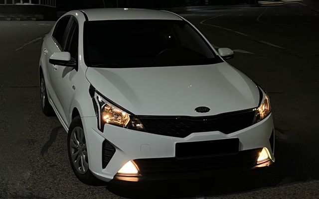 KIA RIO - image 1