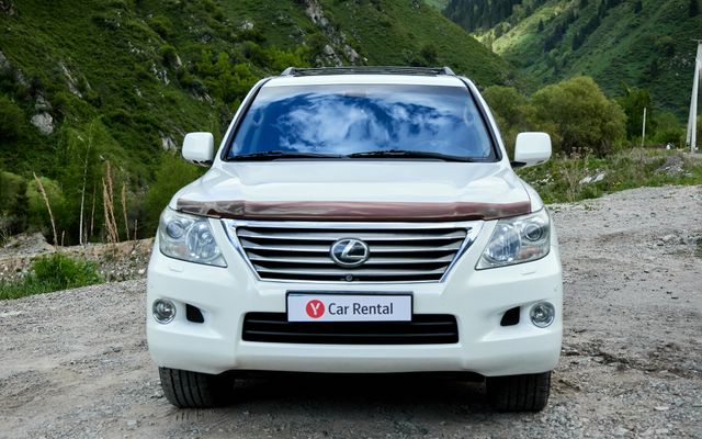 Lexus LX570 - image 3