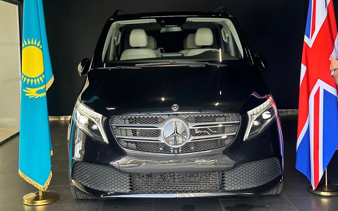Mercedes-Benz V class - image 1