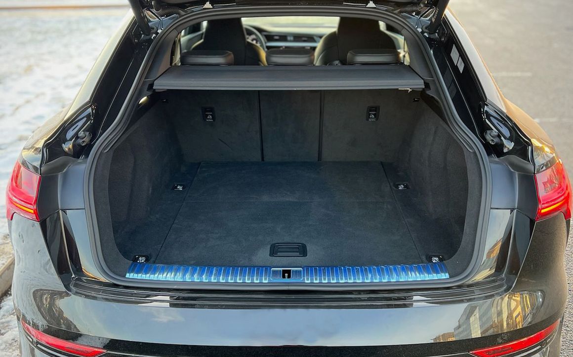 AUDI E-TRON - image 7