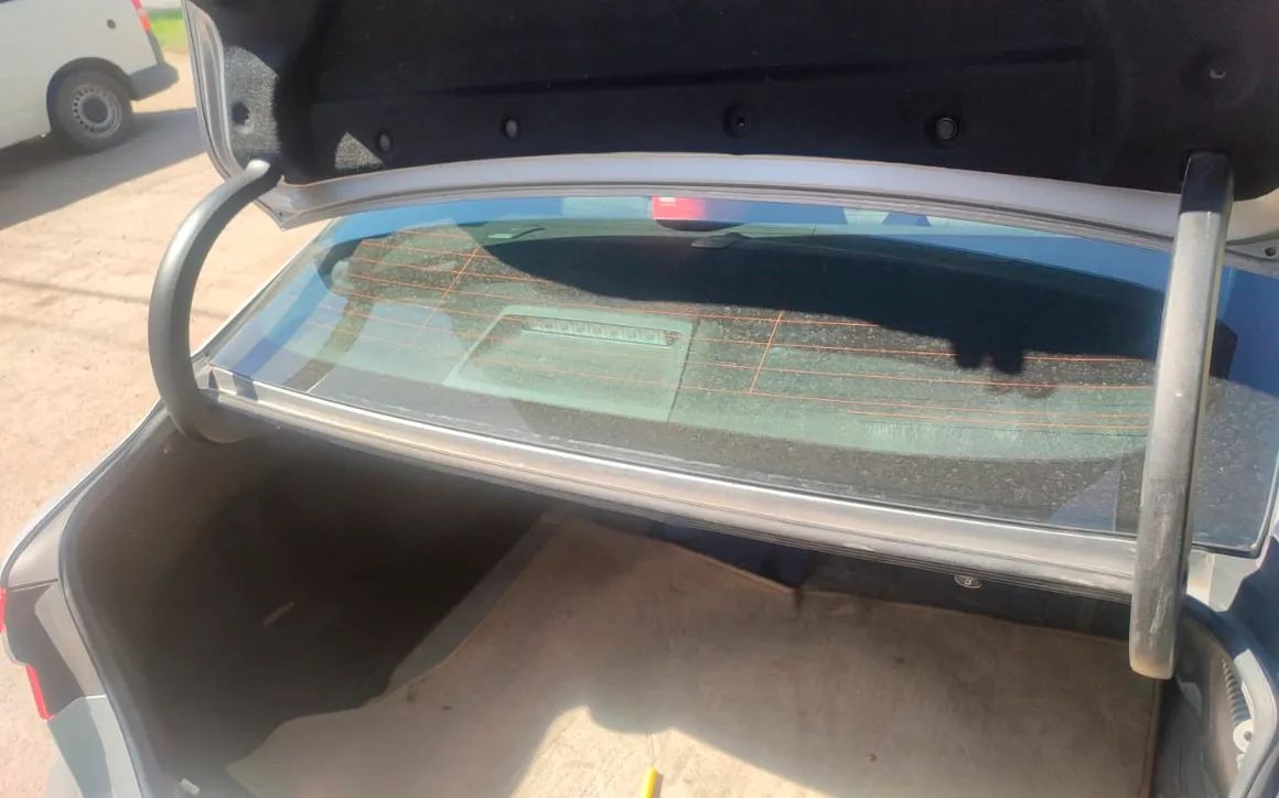 TOYOTA CAMRY - image 3