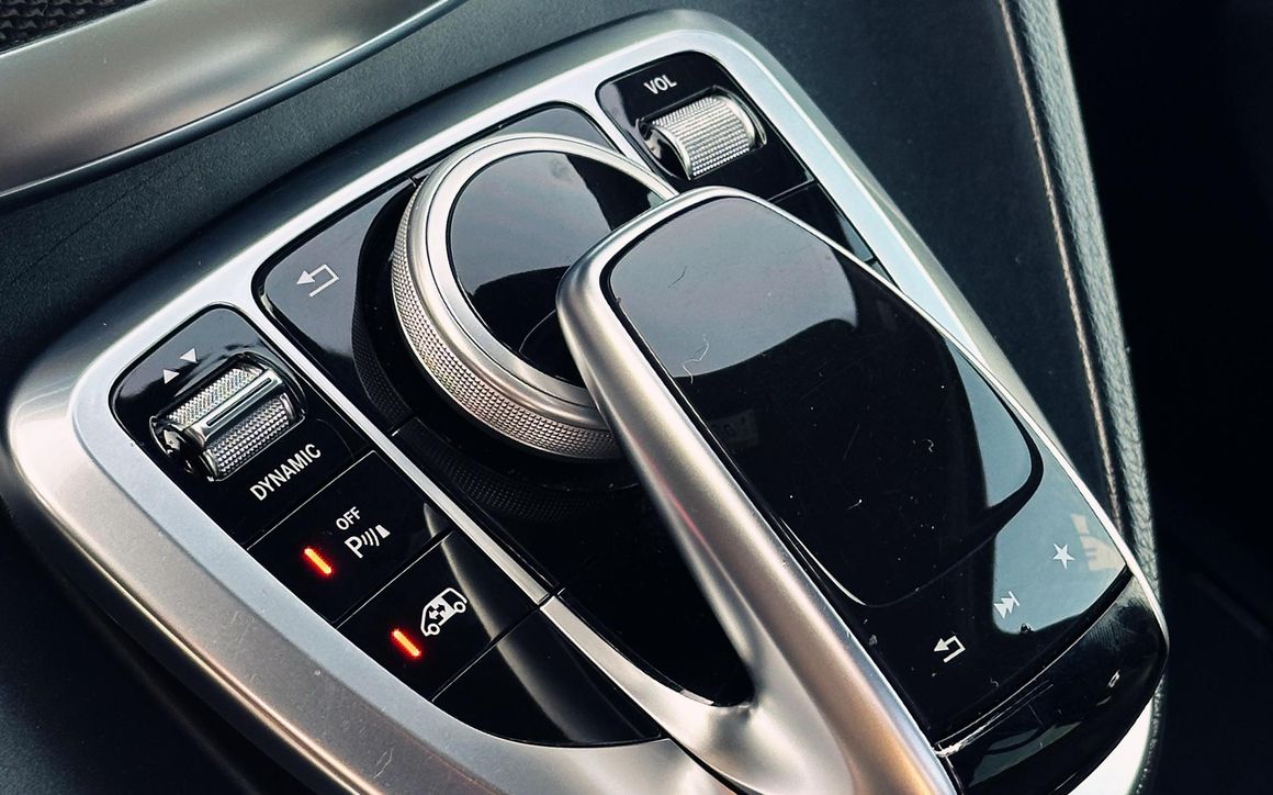 Mercedes-Benz V-class - image 14