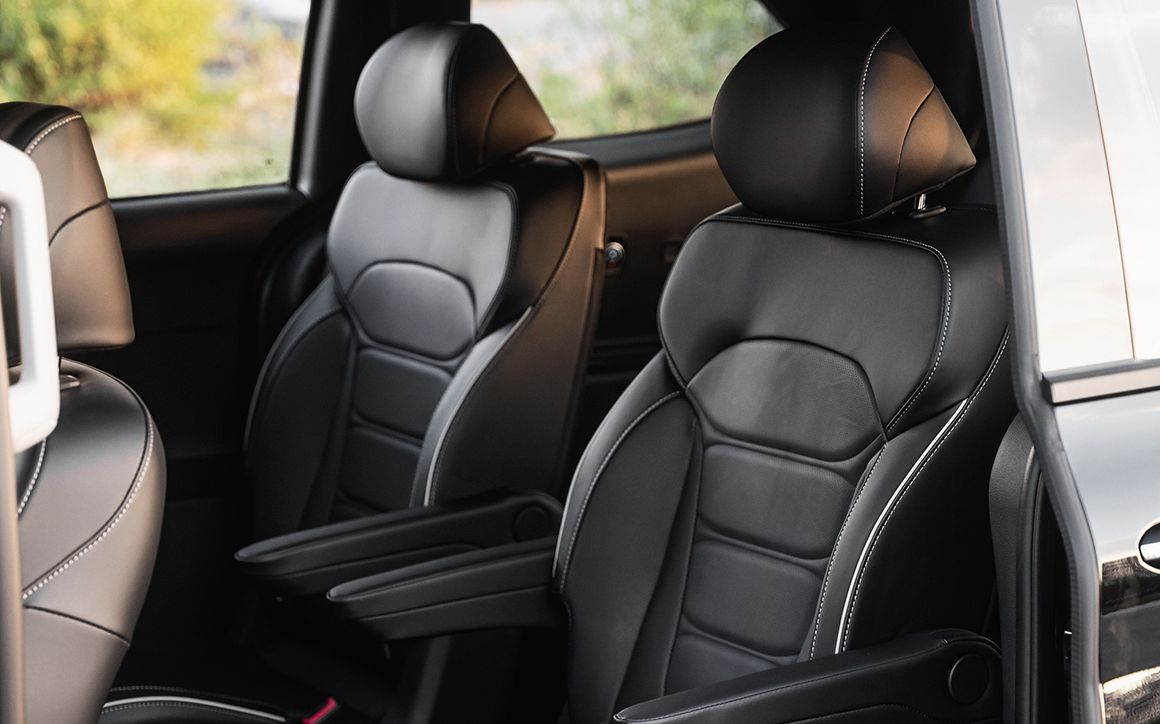 Hyundai Custin - image 11