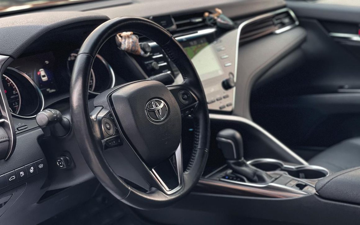 Toyota Camry 70 - image 3