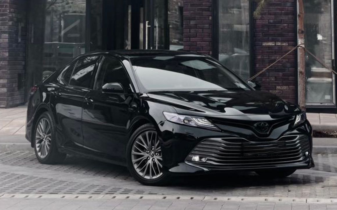 Toyota Camry 70 - image 1