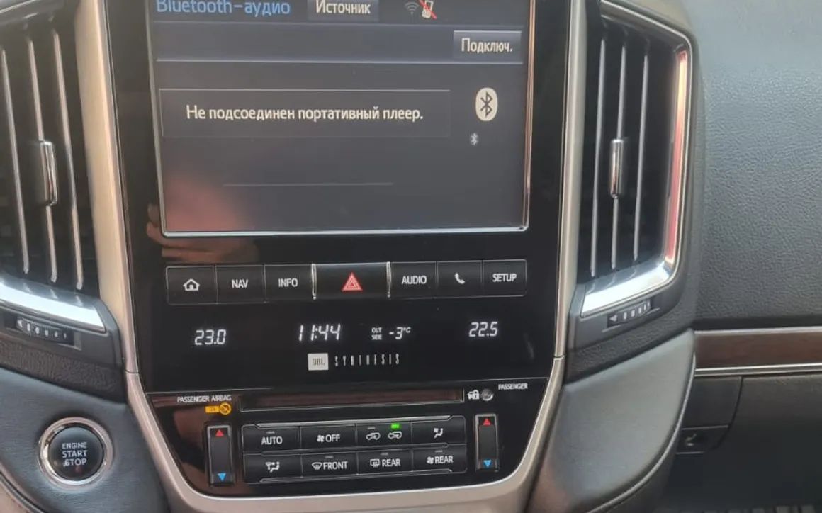 Toyota Land Cruiser - image 4