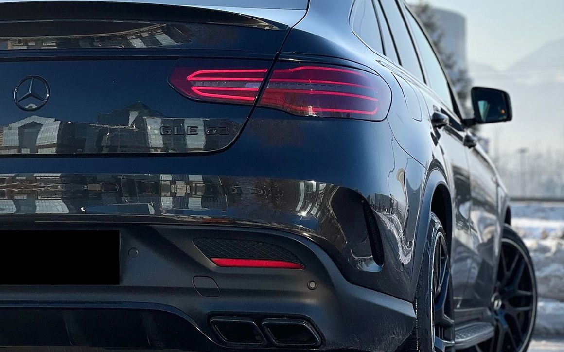 MERCEDES BENZ GLE AMG 63 - image 5