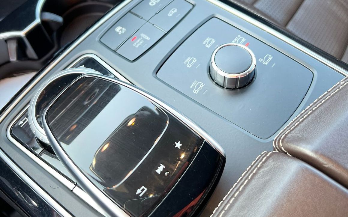 MERCEDES BENZ GLE AMG 63 - image 12