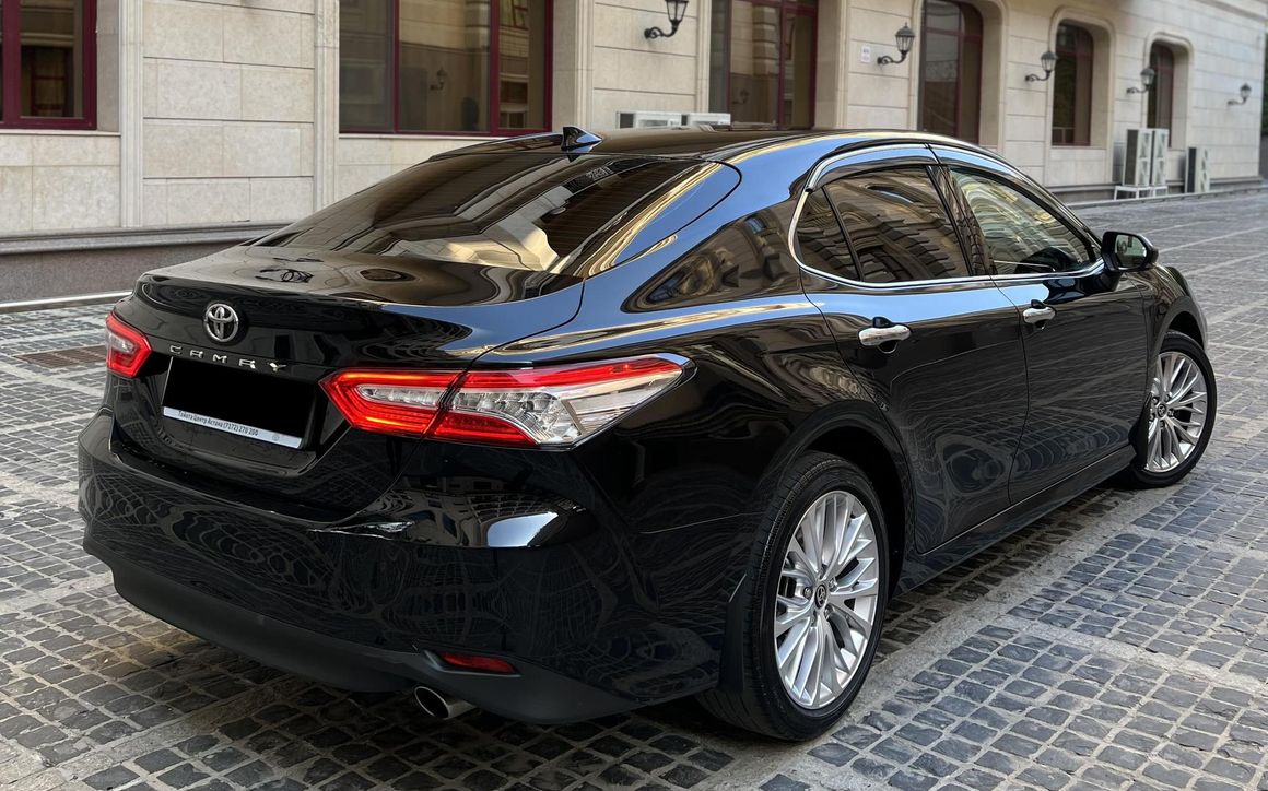 TOYOTA CAMRY - image 5