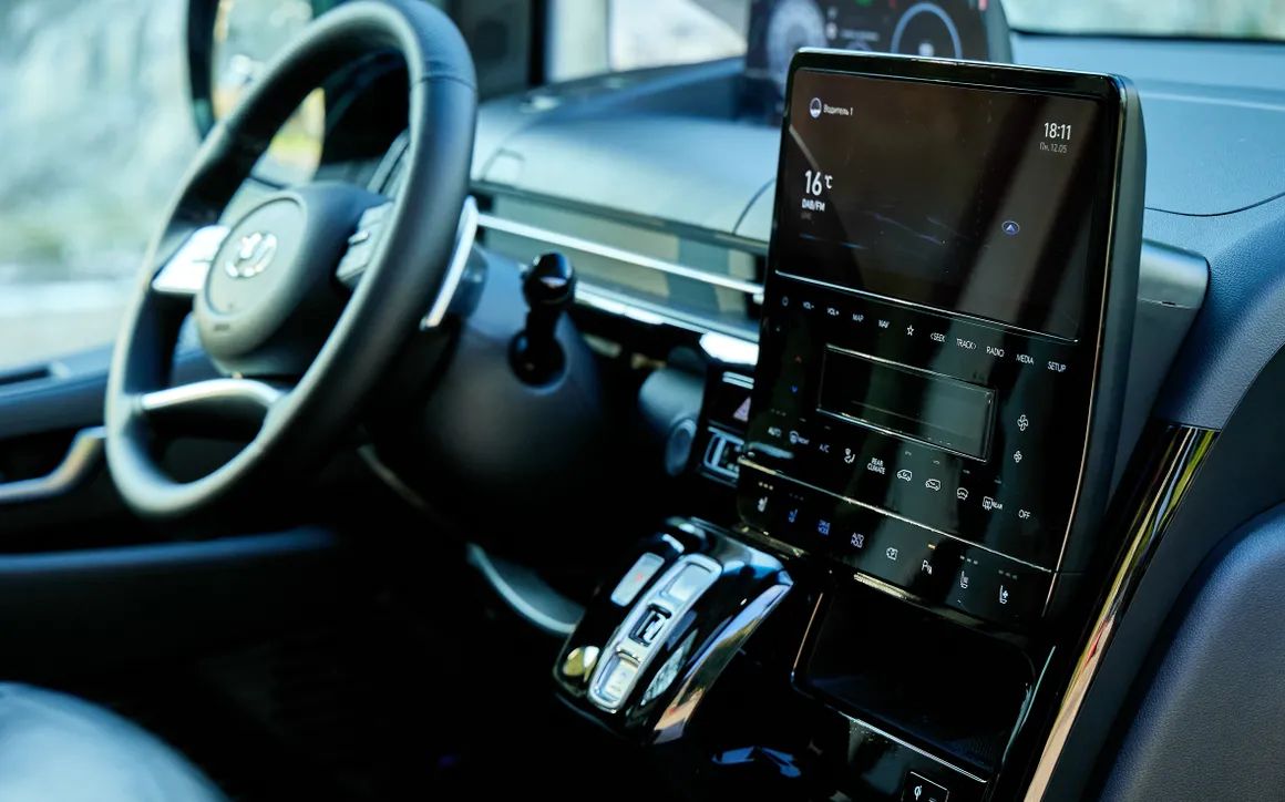 Hyundai Staria - image 23