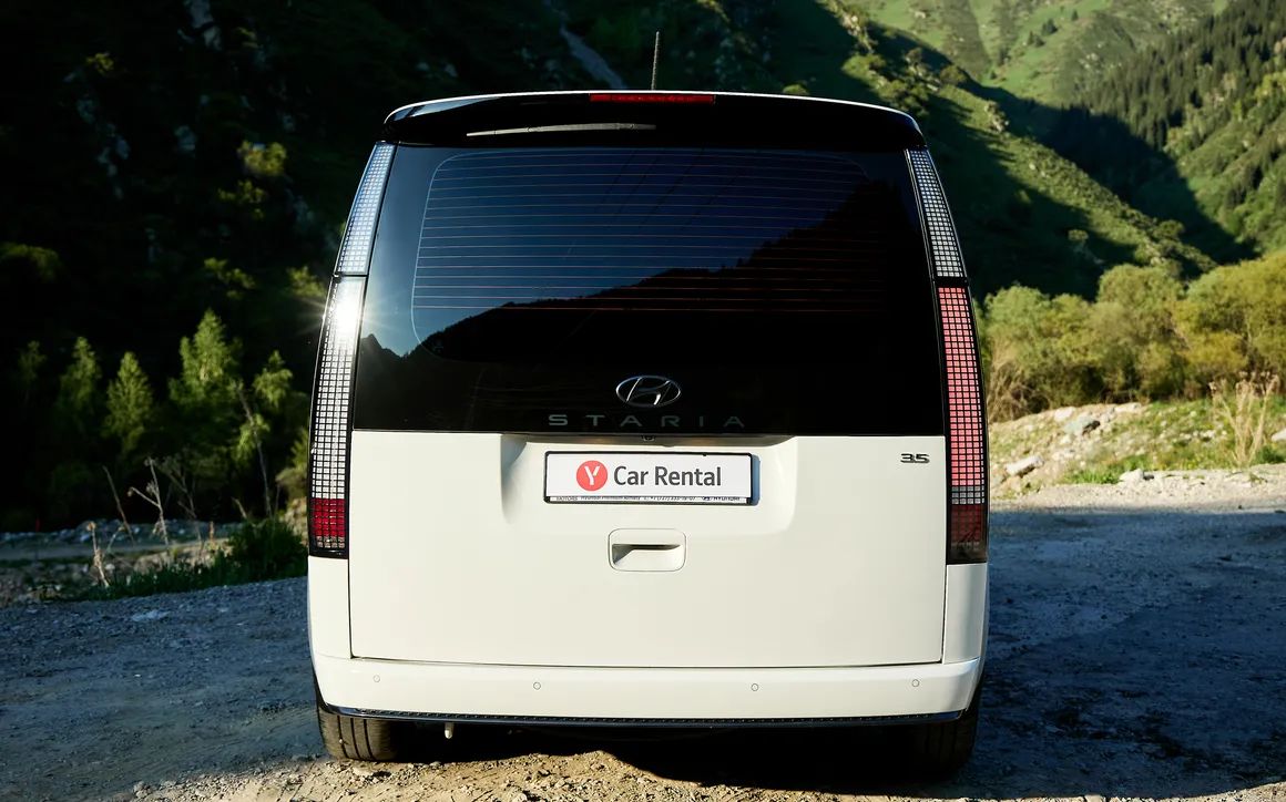 Hyundai Staria - image 7