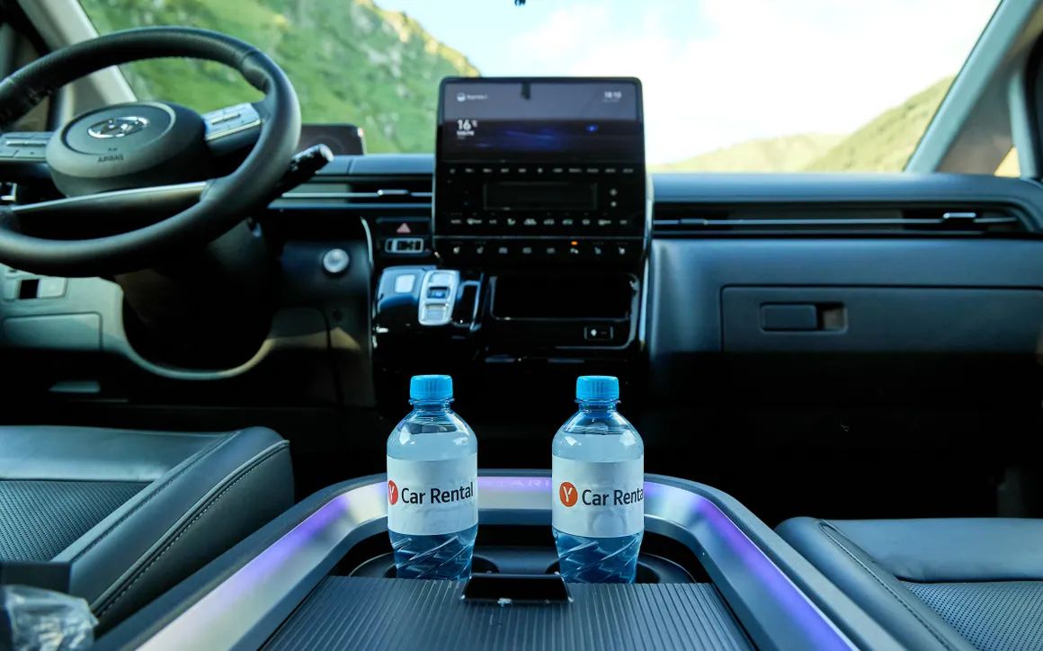 Hyundai Staria - image 11