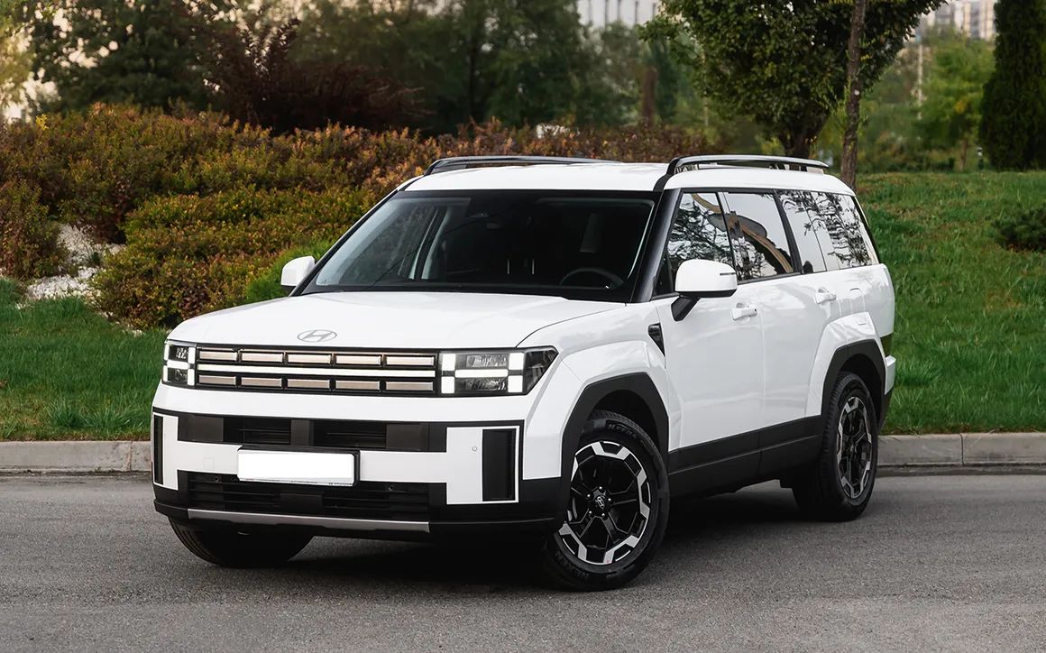 Hyundai Santa fe - image 1