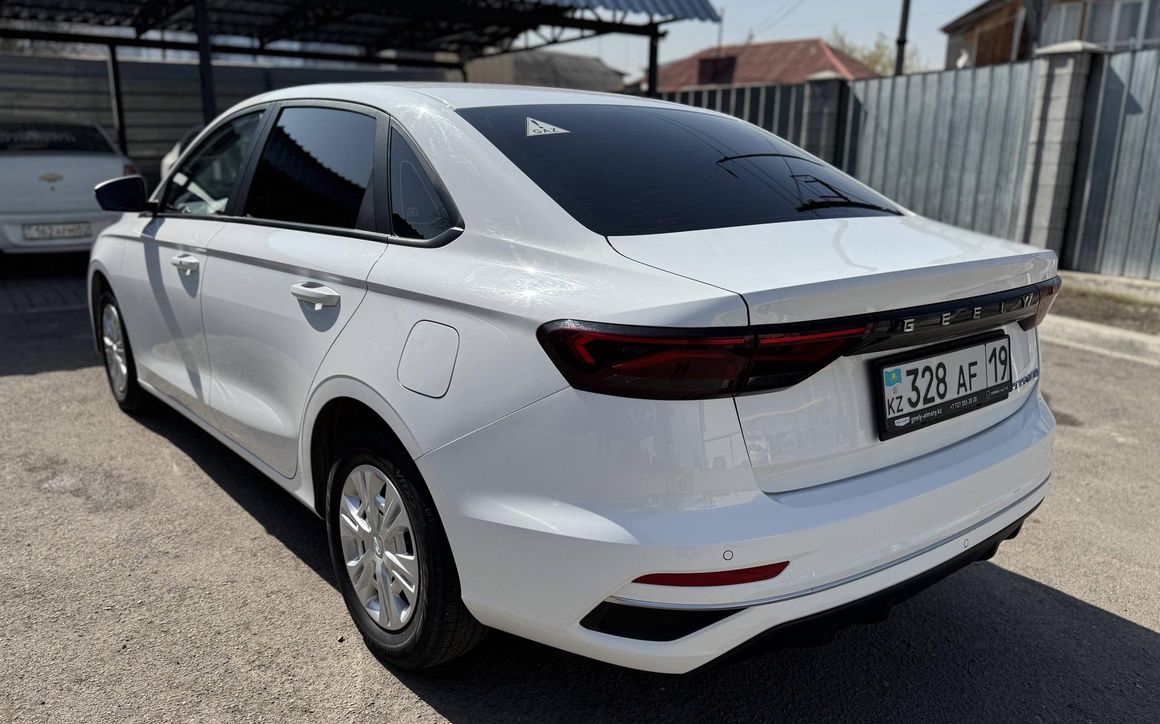Geely Emgrand - image 6