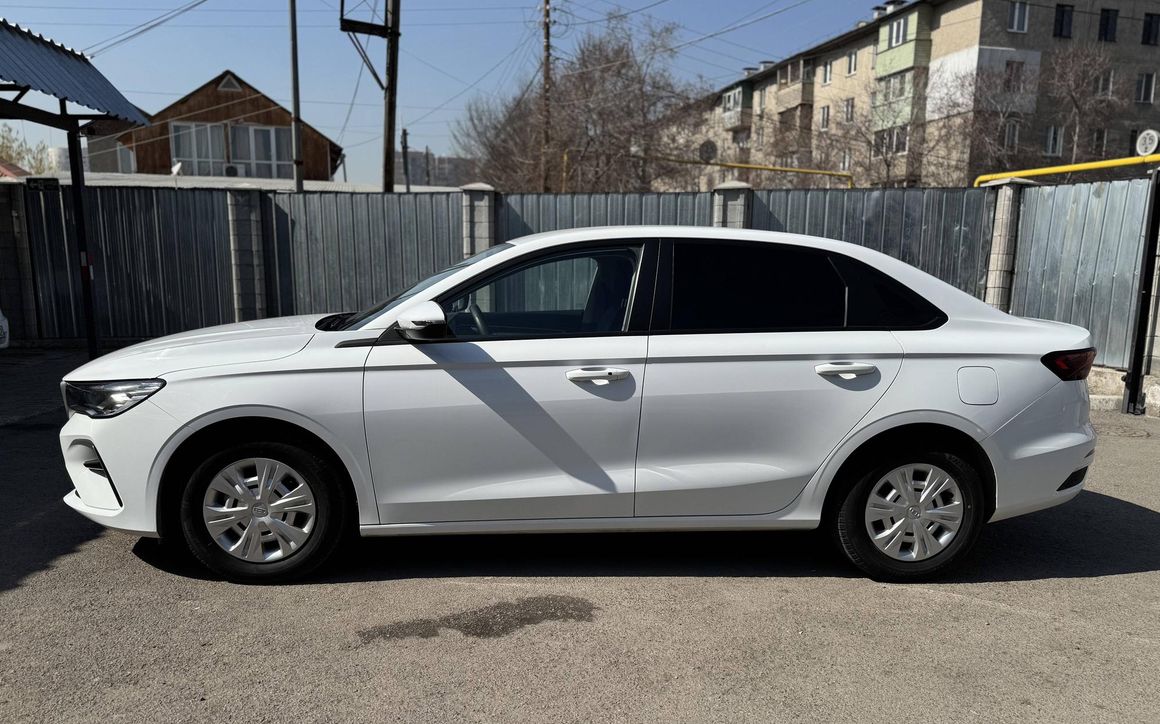 Geely Emgrand - image 2