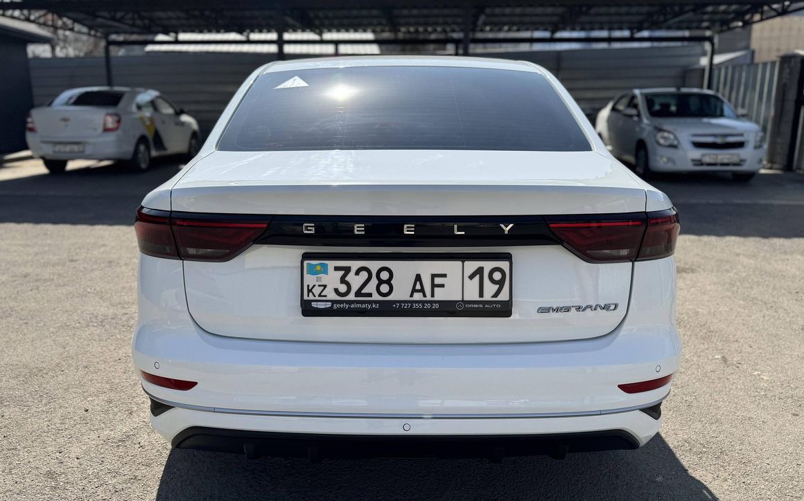 Geely Emgrand - image 7