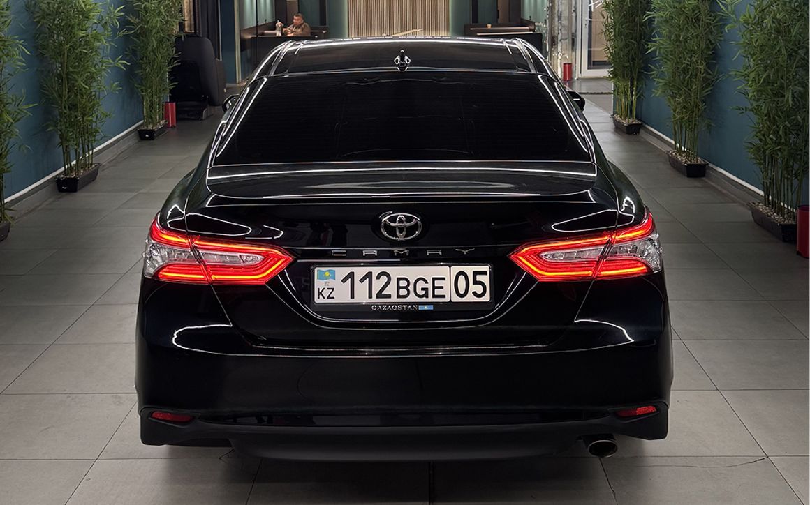 Tayota Camry 70 - image 3