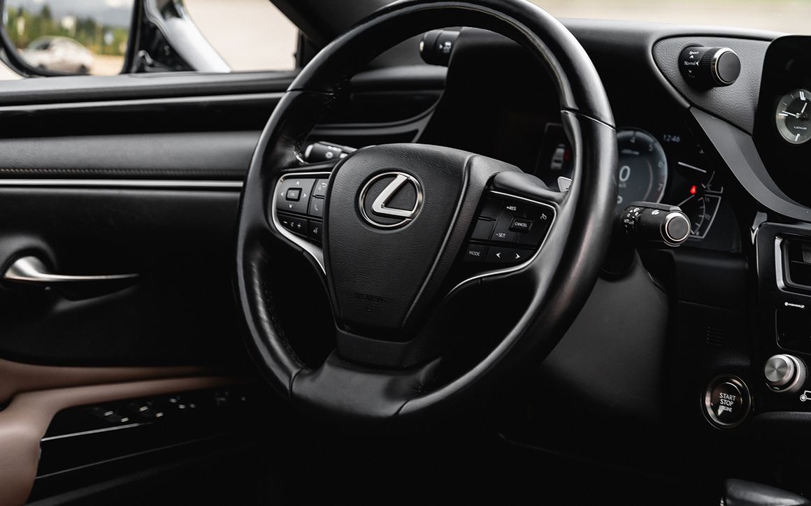 Lexus ES250 - image 5