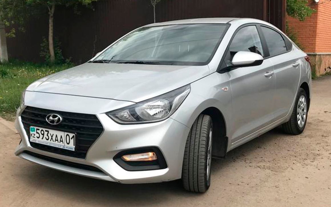 HYUNDAI ACCENT - image 1