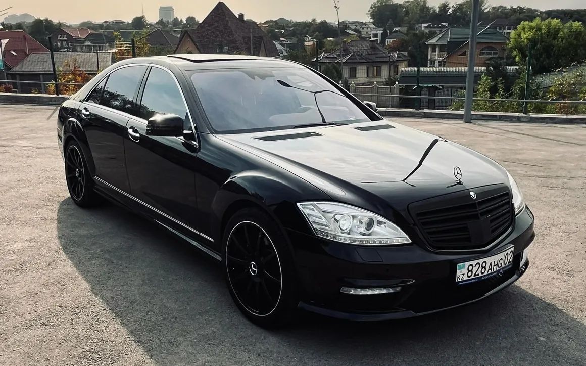 Mercedes benz 221 - image 3