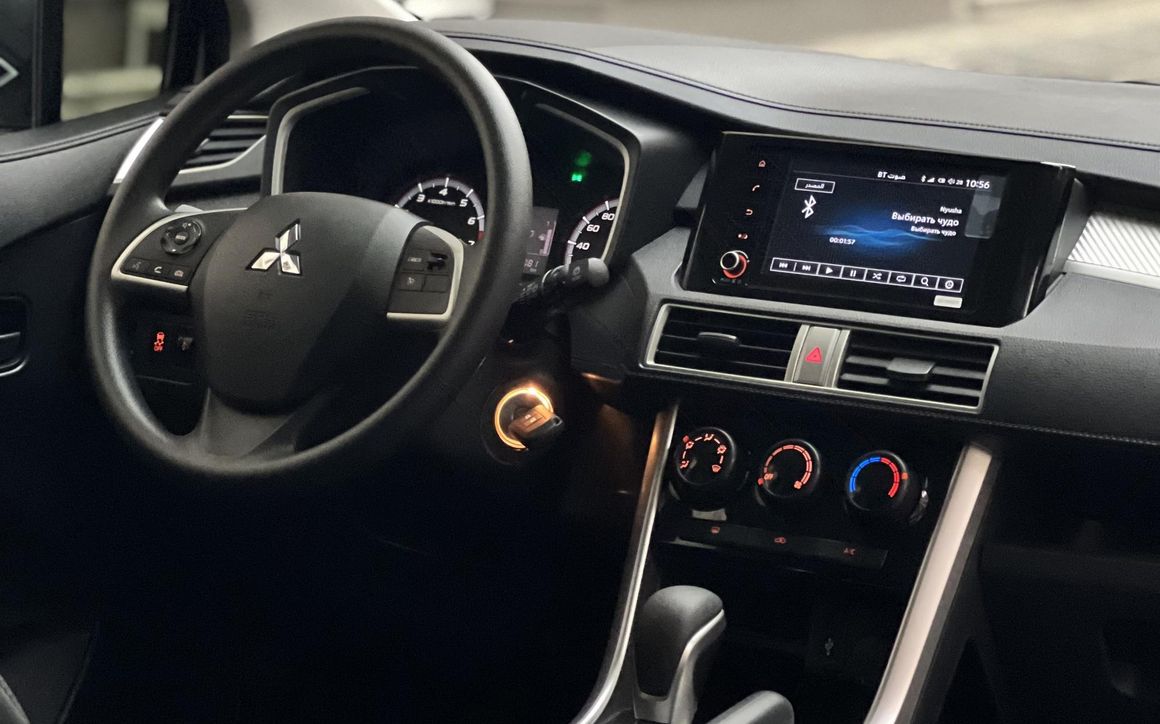 MITSUBISHI XPANDER - image 8