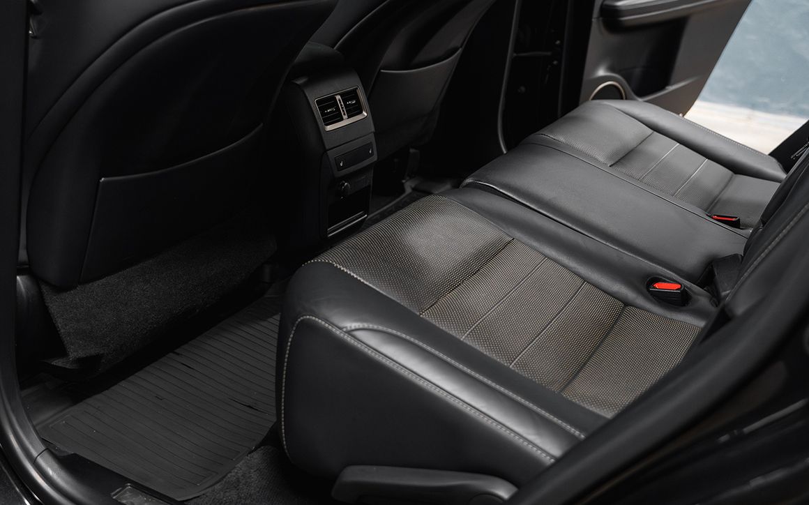 Lexus RX200t - image 9