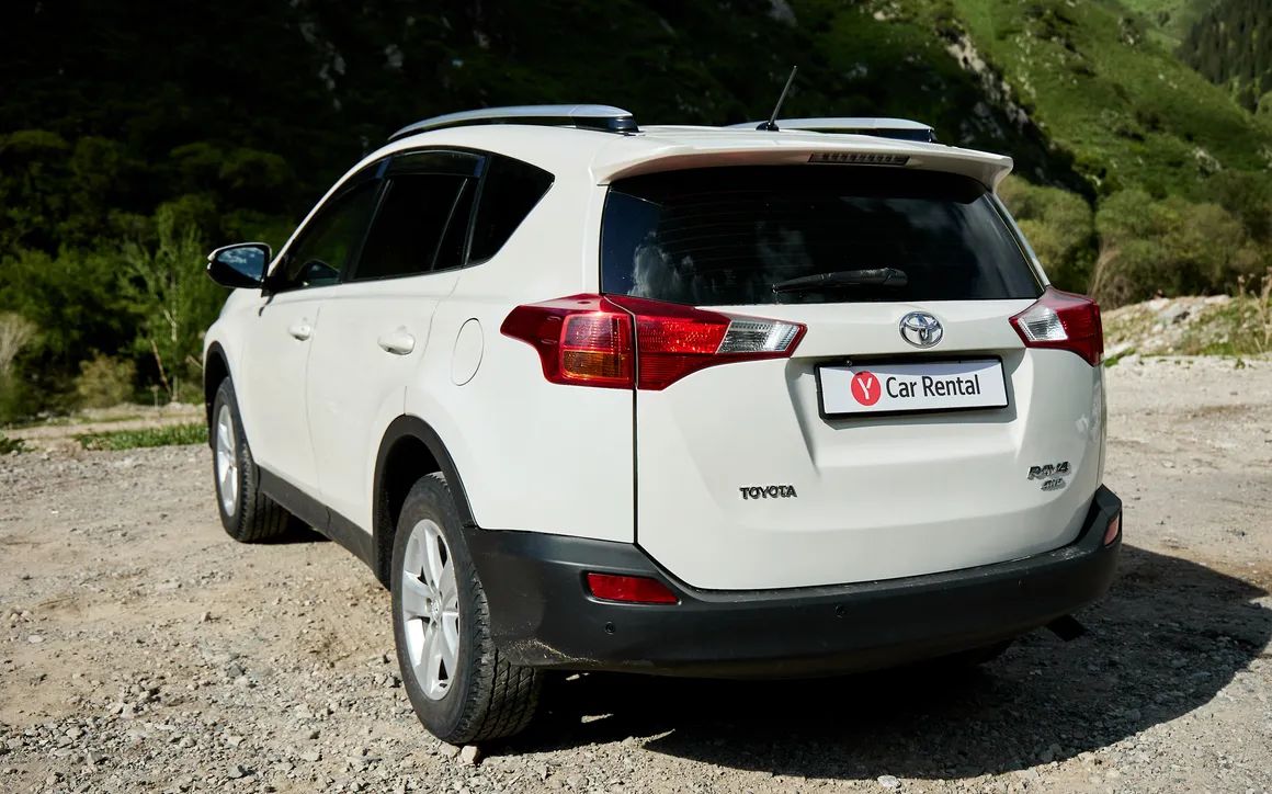 Toyota RAF4 - image 9