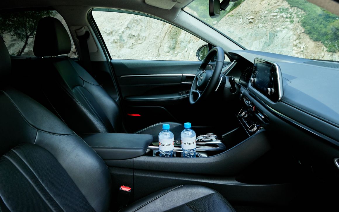 Hyundai Sonata - image 13
