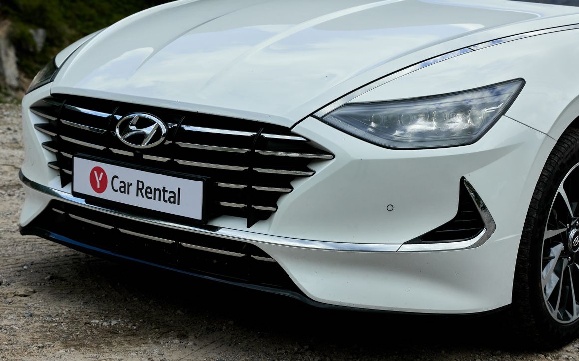 Hyundai Sonata - image 10