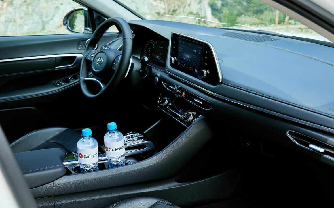 Hyundai Sonata - image 16