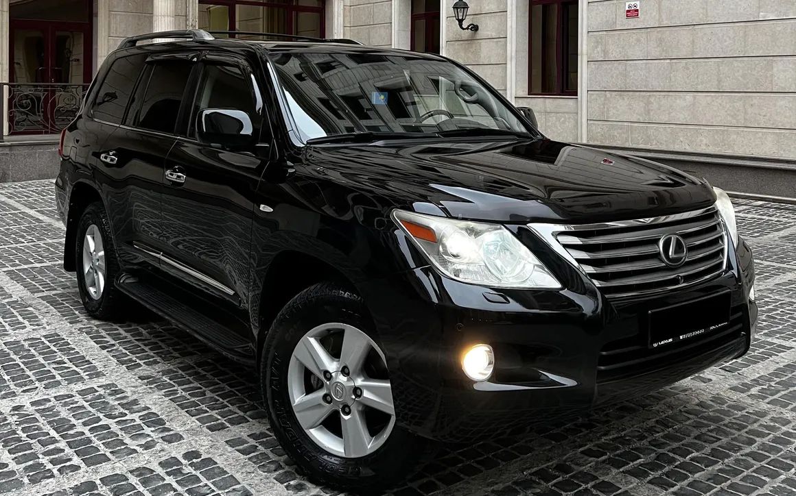 LEXUS LX 570 - image 3