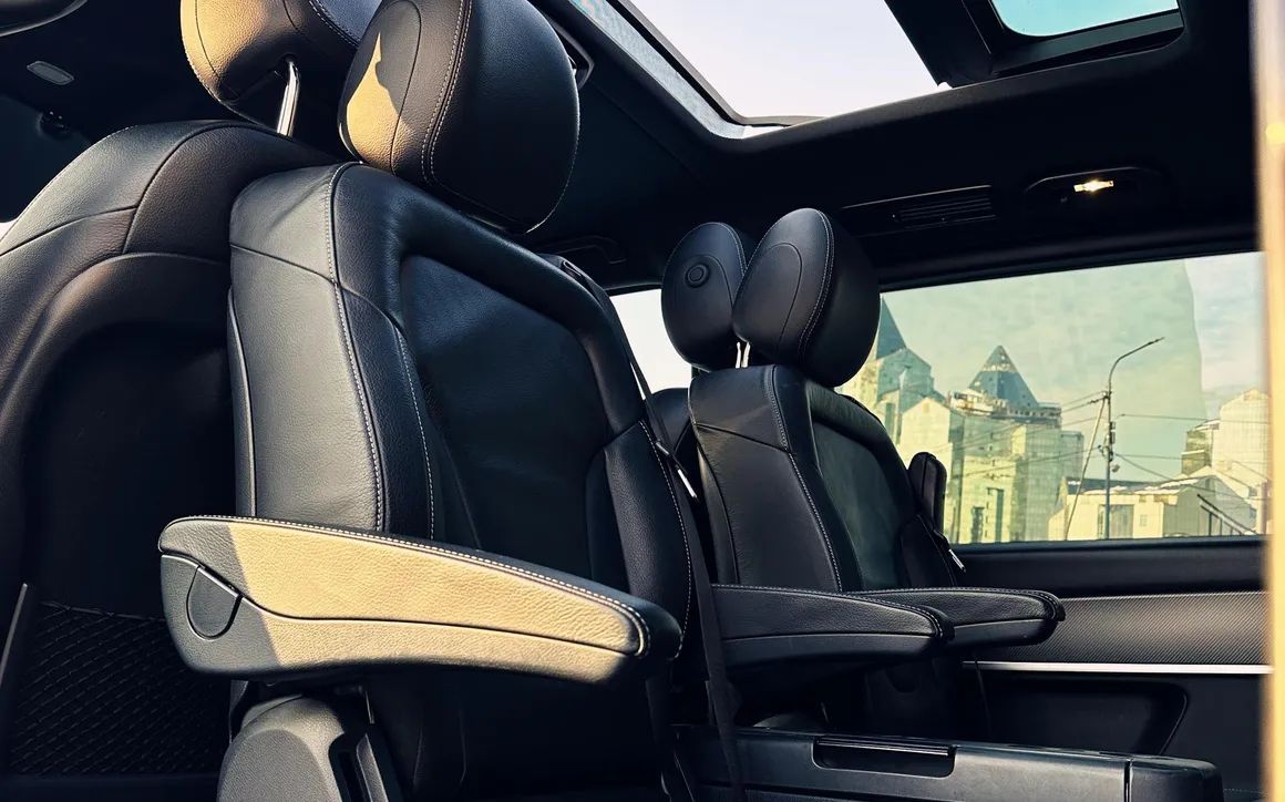 Mercedes-Benz V-class - image 8