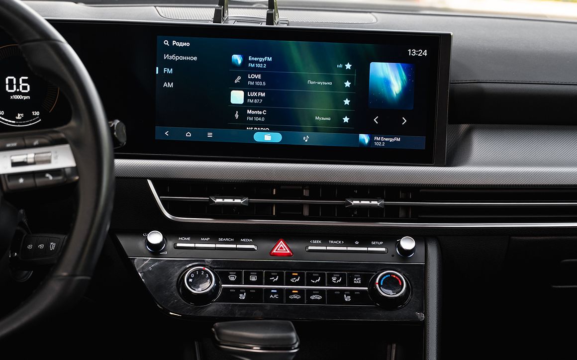 Hyundai Sonata - image 8