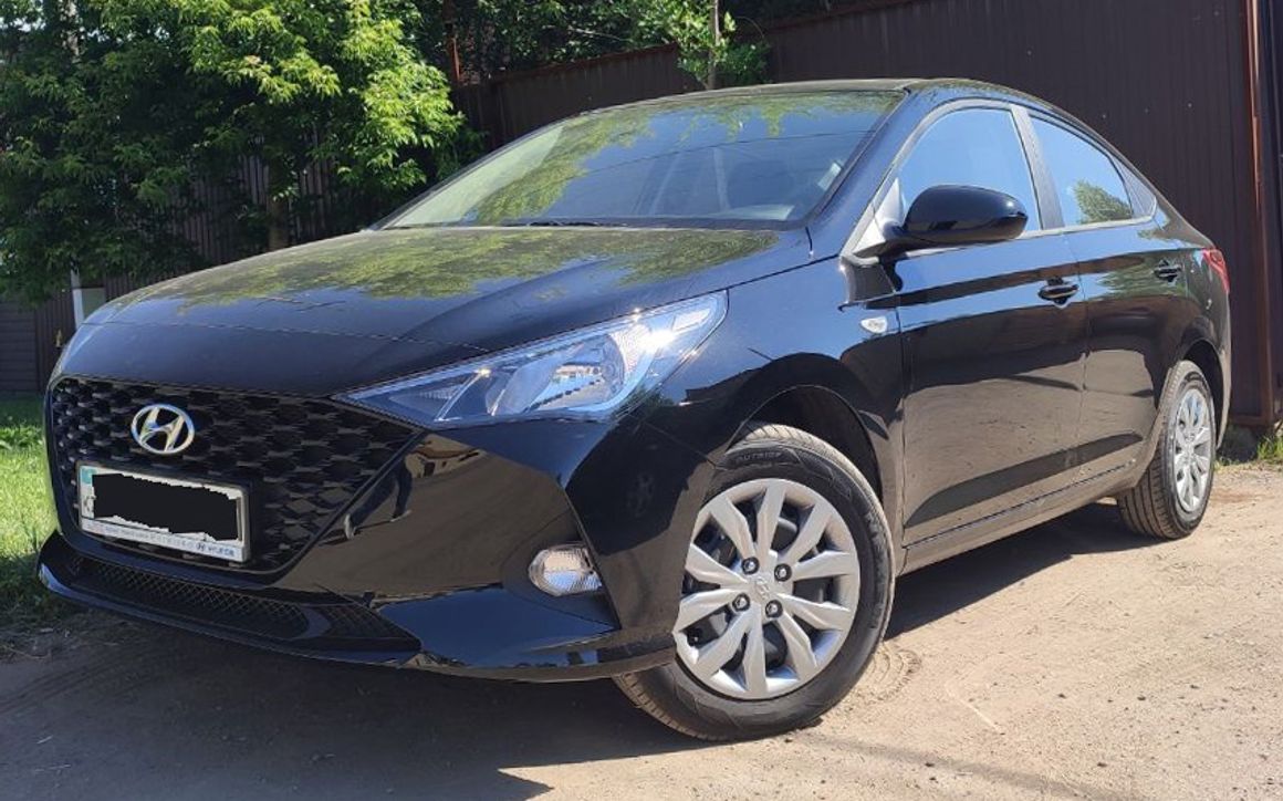 HYUNDAI ACCENT - image 1