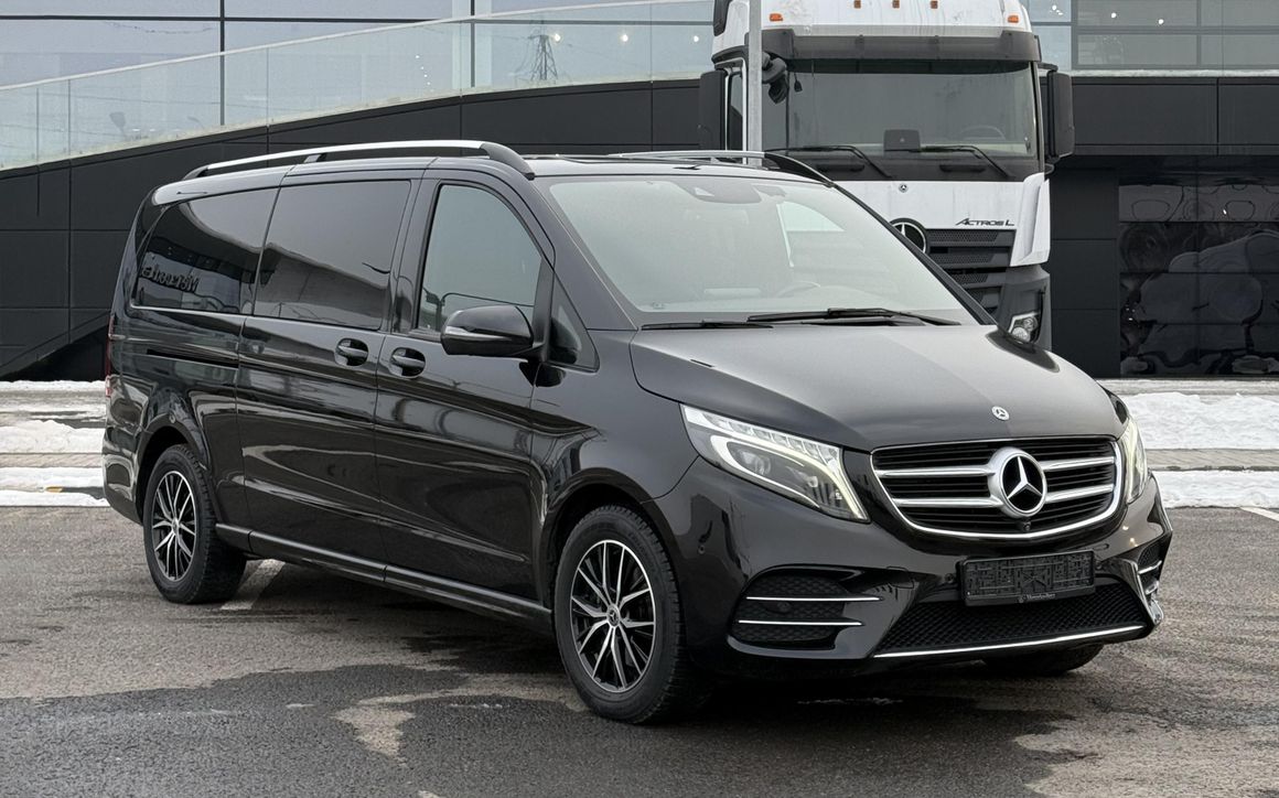 Mercedes Benz V250 - image 4