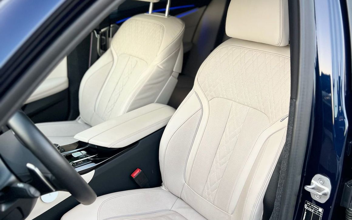 BMW 550I - image 8