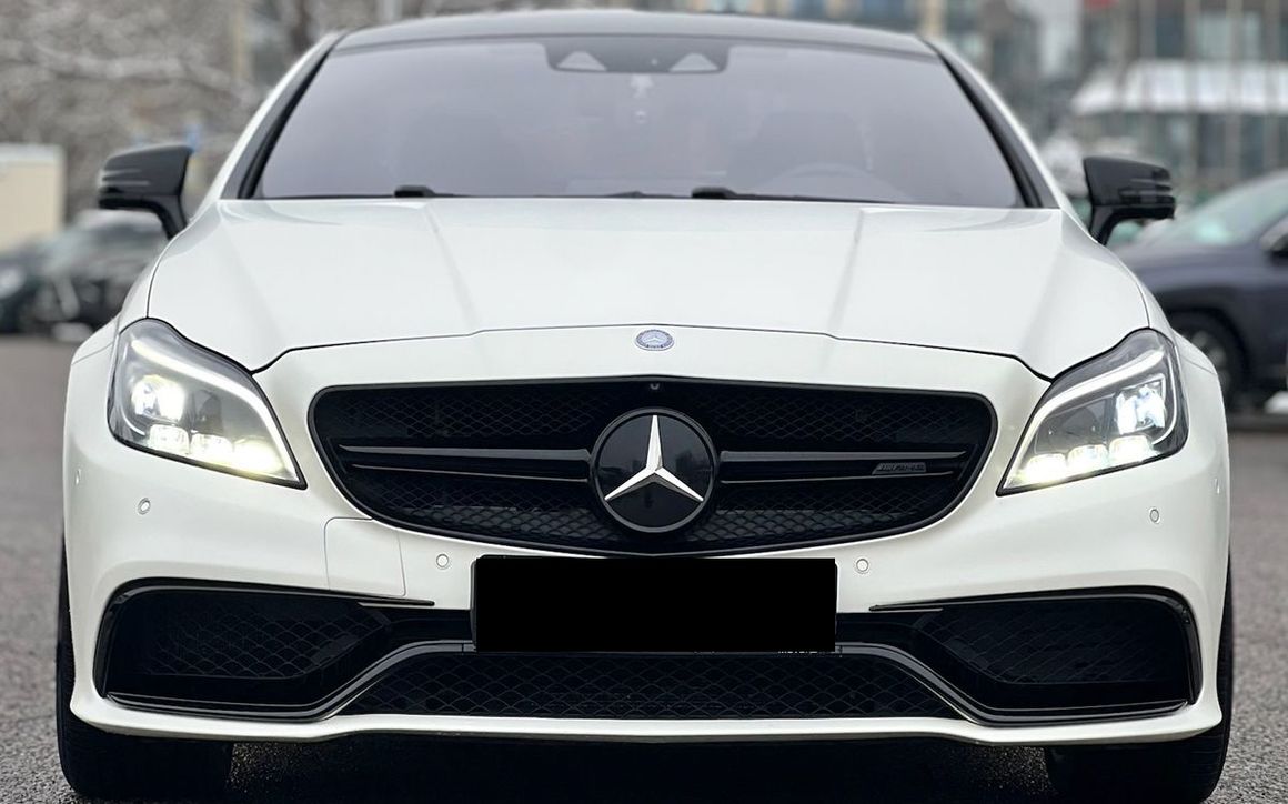 MERCEDES BENZ CLS 63 AMG - image 2