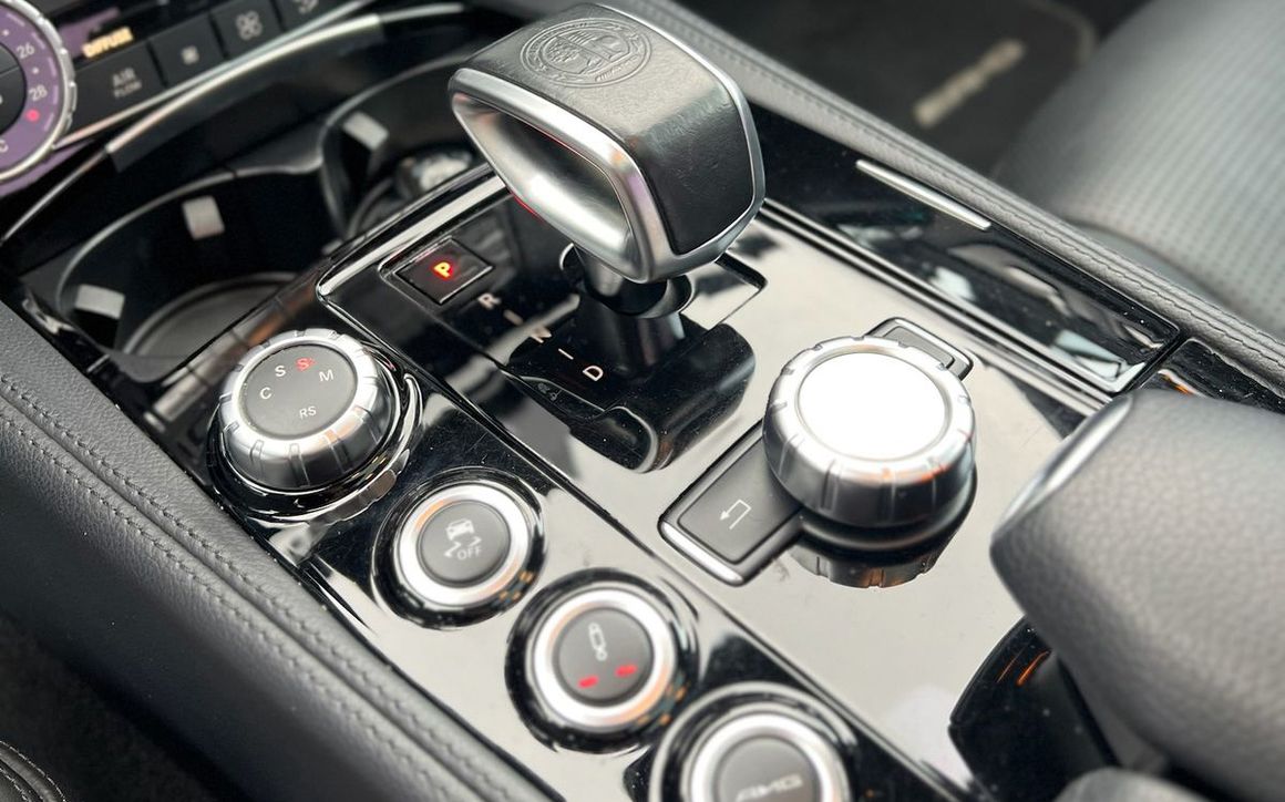 MERCEDES BENZ CLS 63 AMG - image 12