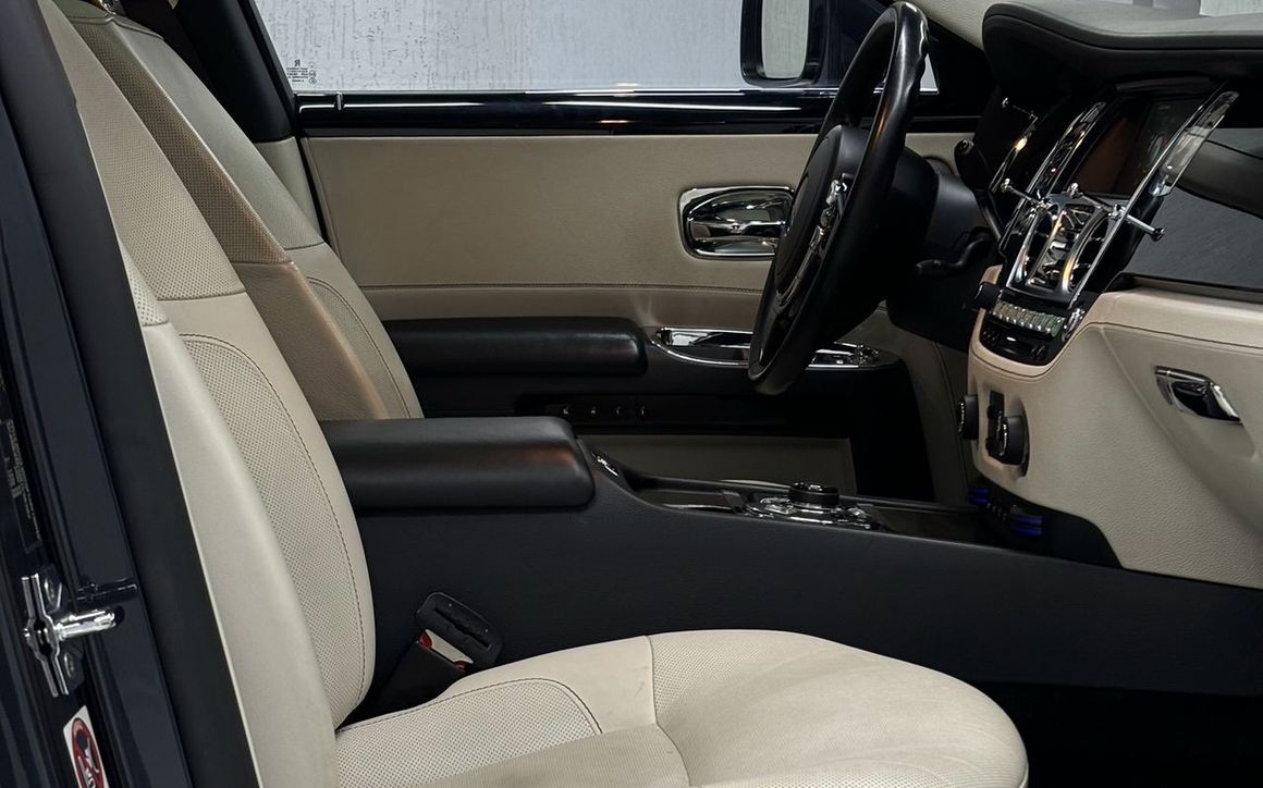 Rolls Royce Ghost - image 4