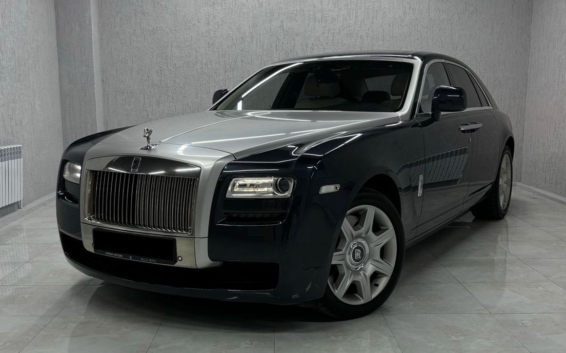 Rolls Royce Ghost - image 1