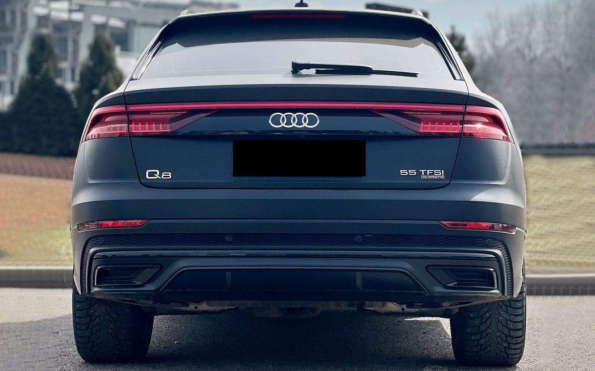 AUDI Q8 S-Line - image 5