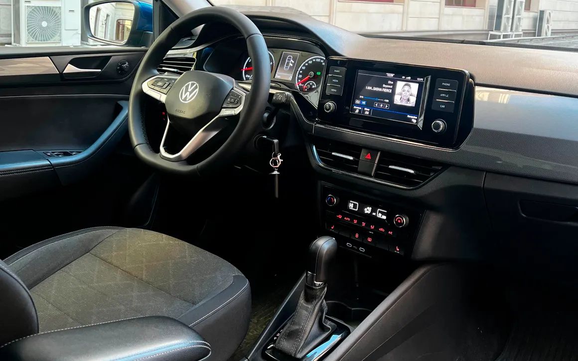 VOLKSWGEN POLO - image 6