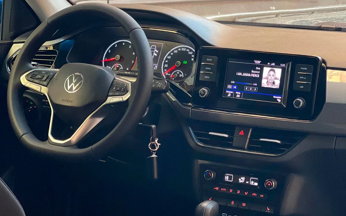 VOLKSWGEN POLO - image 7