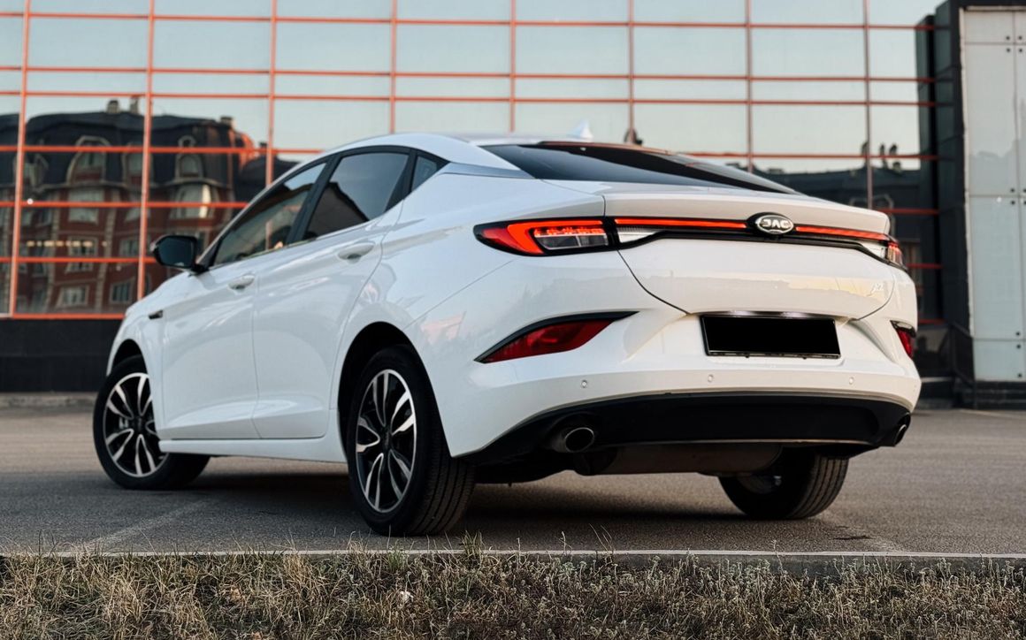 JAC J7 - image 2