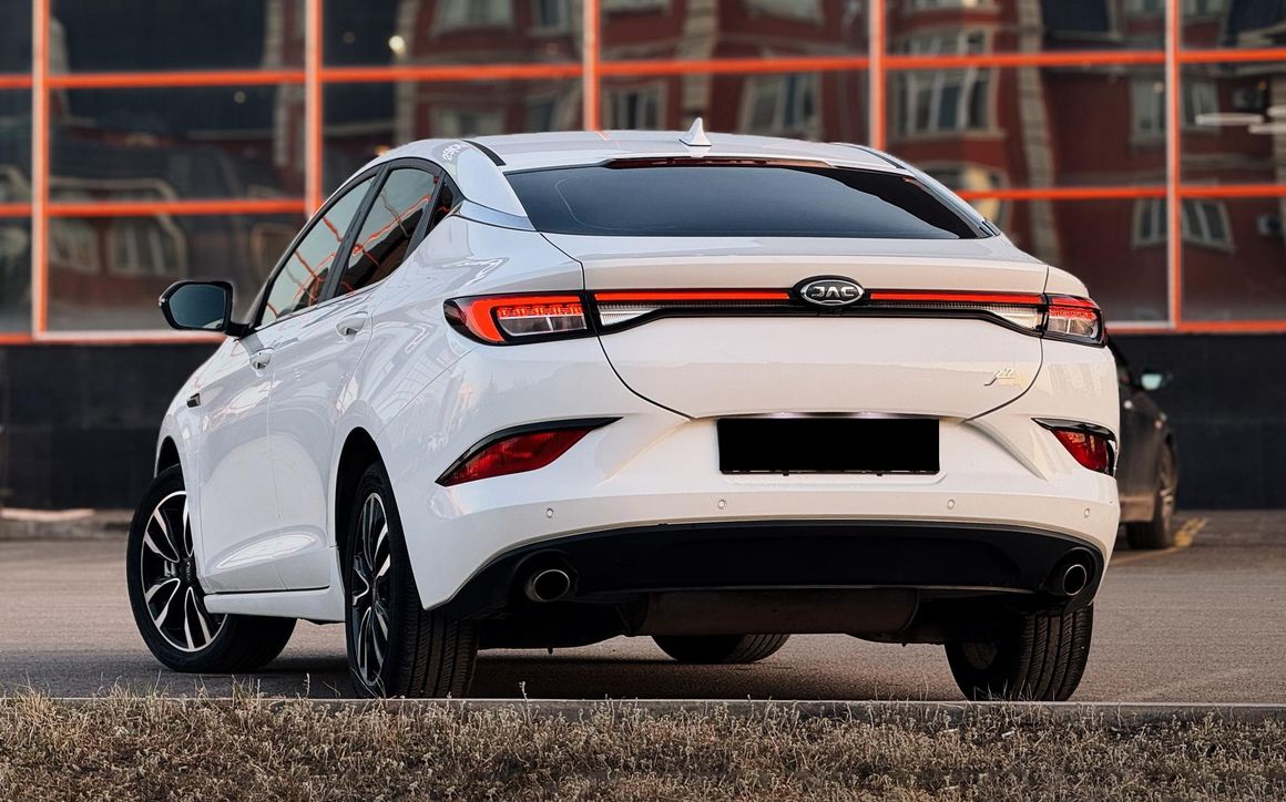 JAC J7 - image 3