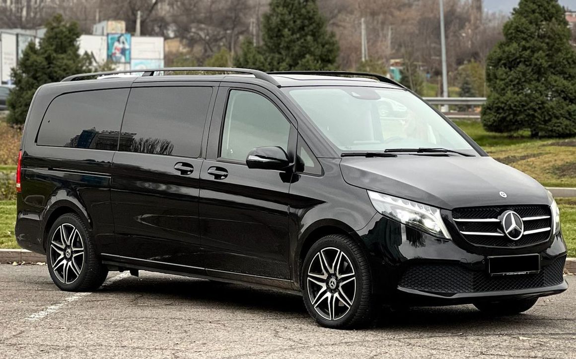MERCEDES BENZ V 300D - image 3