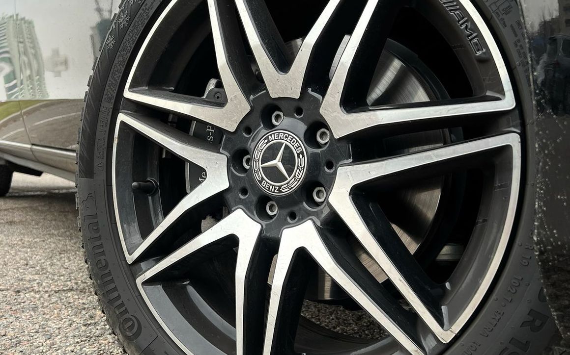 MERCEDES BENZ V 300D - image 7